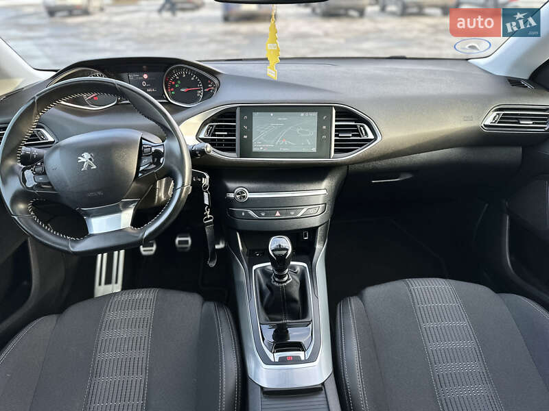 Универсал Peugeot 308 2020 в Львове