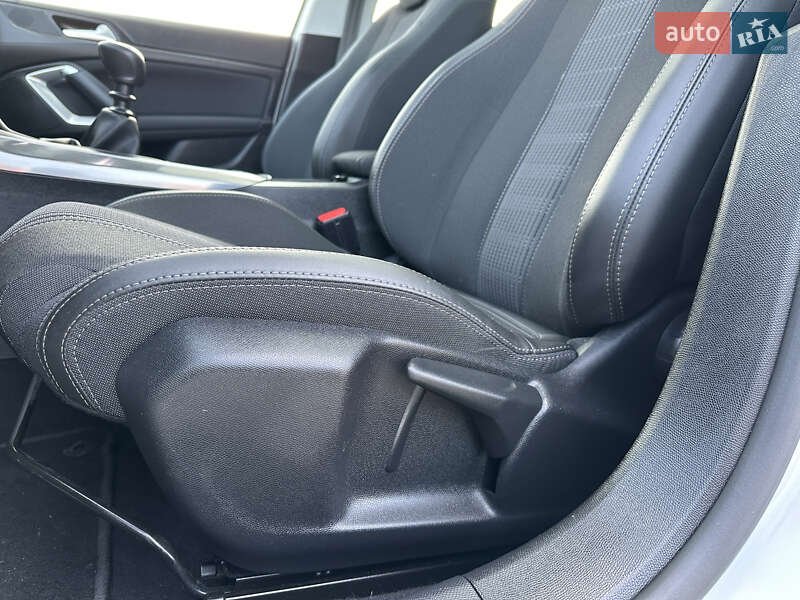 Универсал Peugeot 308 2020 в Львове