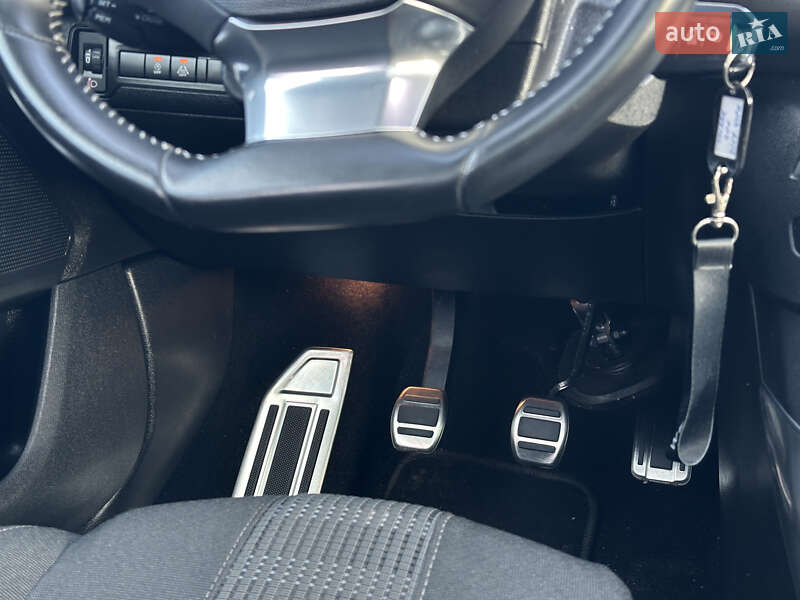 Универсал Peugeot 308 2020 в Львове