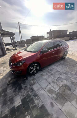 Универсал Peugeot 308 2015 в Львове