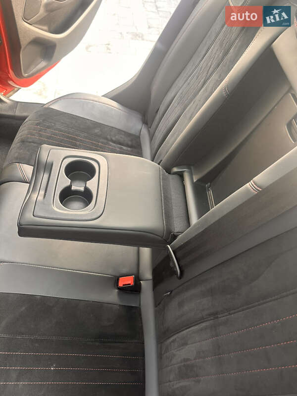 Универсал Peugeot 308 2015 в Львове