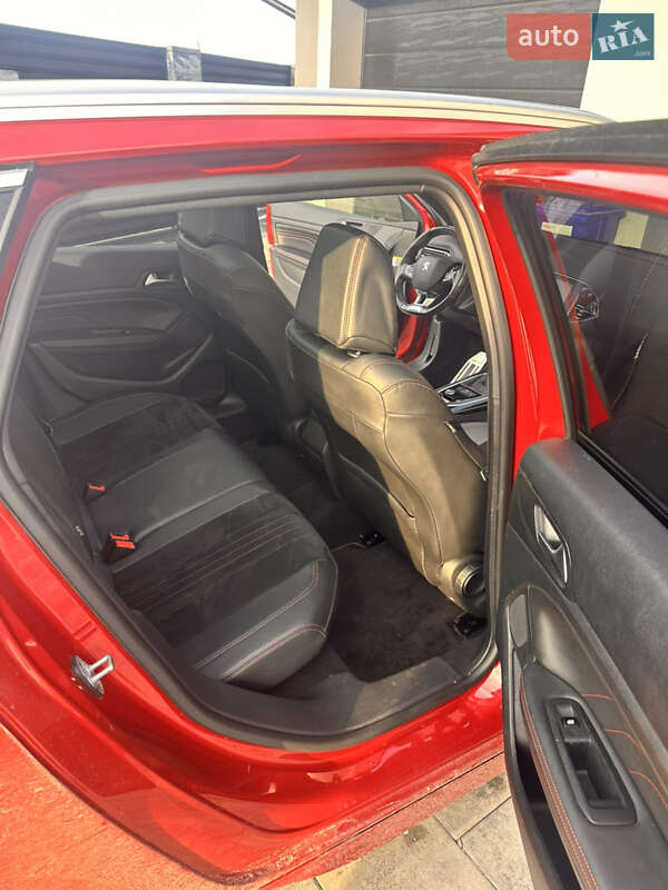 Универсал Peugeot 308 2015 в Львове