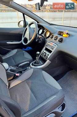 Хэтчбек Peugeot 308 2008 в Кропивницком