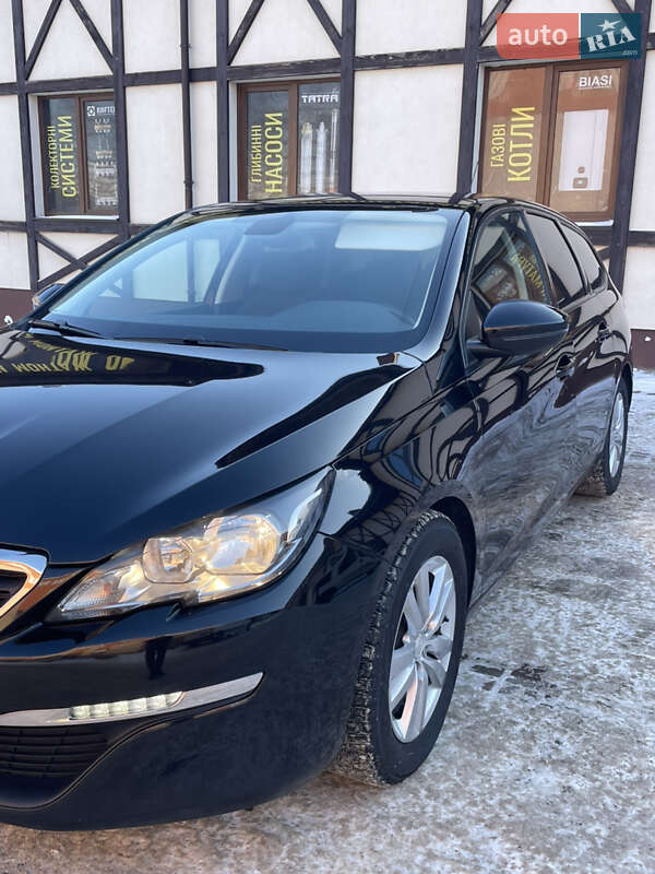 Универсал Peugeot 308 2015 в Сарнах