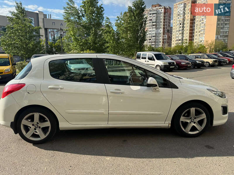 Хэтчбек Peugeot 308 2012 в Киеве фото 2 Хэтчбек Peugeot 308 2012 в Киеве