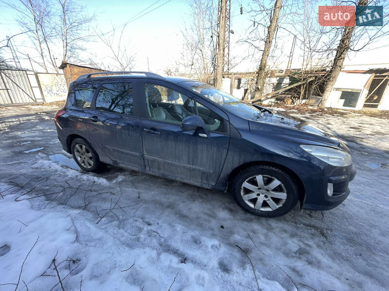 Универсал Peugeot 308 2010 в Киеве