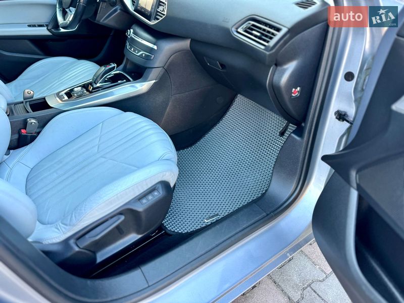 Универсал Peugeot 308 2020 в Самборе