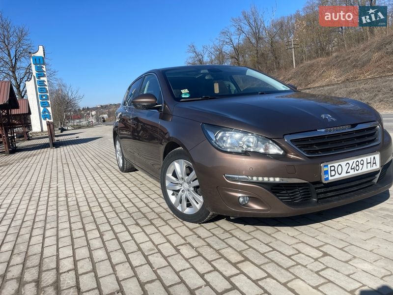 Хэтчбек Peugeot 308 2015 в Тернополе