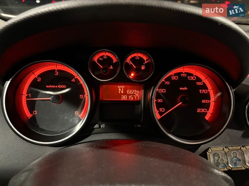 Универсал Peugeot 308 2013 в Киеве