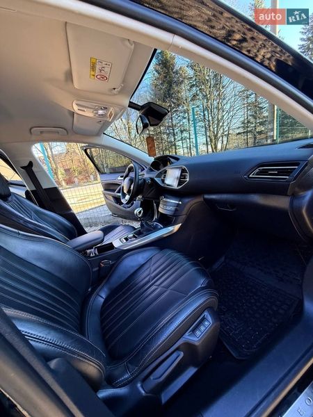 Универсал Peugeot 308 2015 в Трускавце