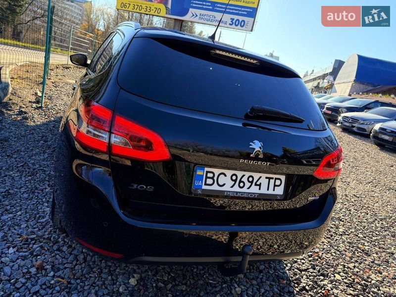 Универсал Peugeot 308 2015 в Трускавце