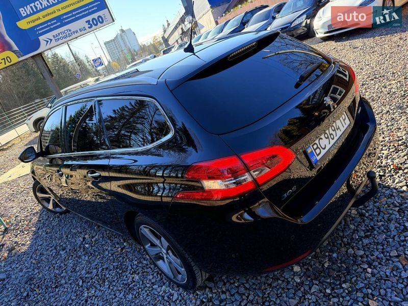 Универсал Peugeot 308 2015 в Трускавце