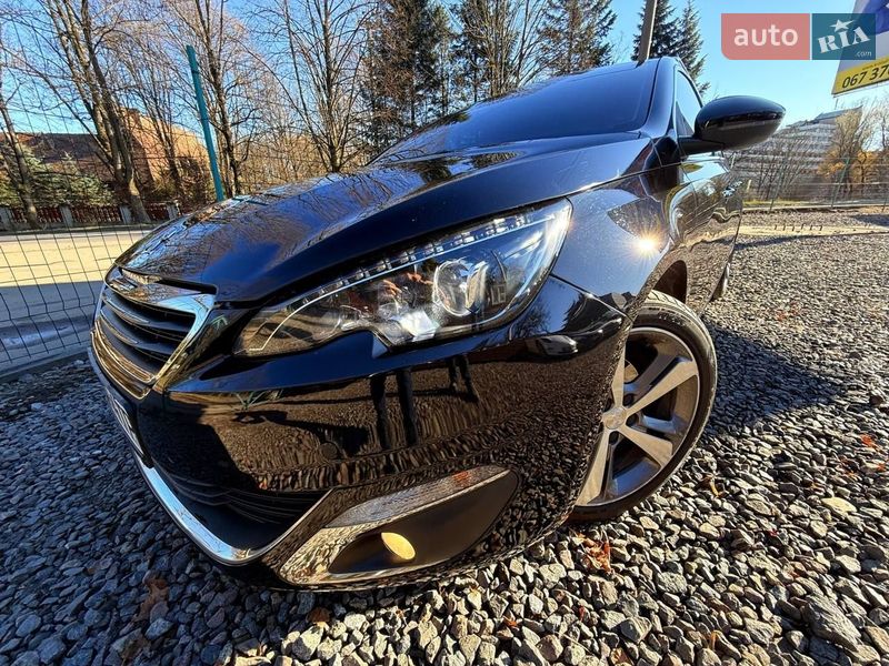Универсал Peugeot 308 2015 в Трускавце