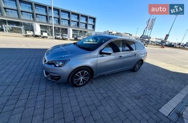 Универсал Peugeot 308 2015 в Львове