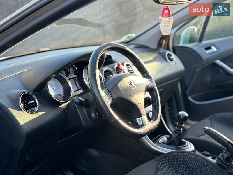 Универсал Peugeot 308 2011 в Тернополе