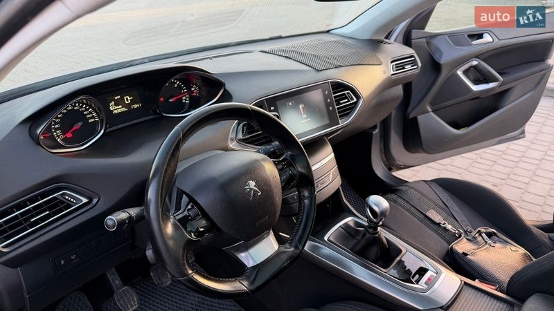 Универсал Peugeot 308 2017 в Львове