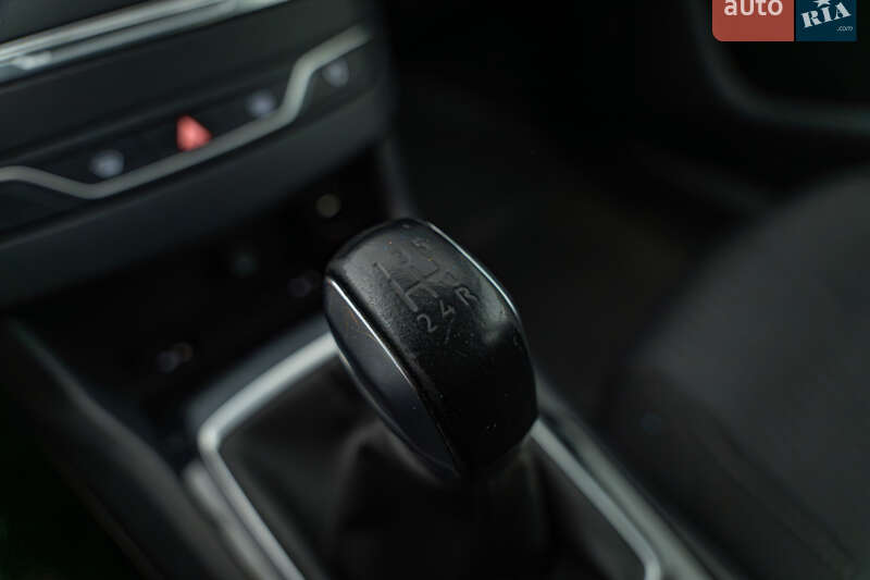 Хэтчбек Peugeot 308 2017 в Киеве