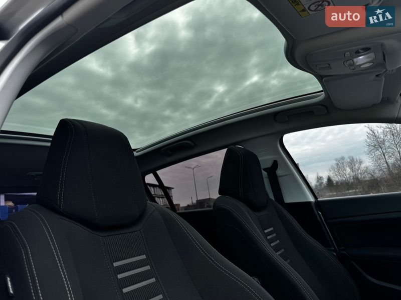Хетчбек Peugeot 308 2014 в Дрогобичі