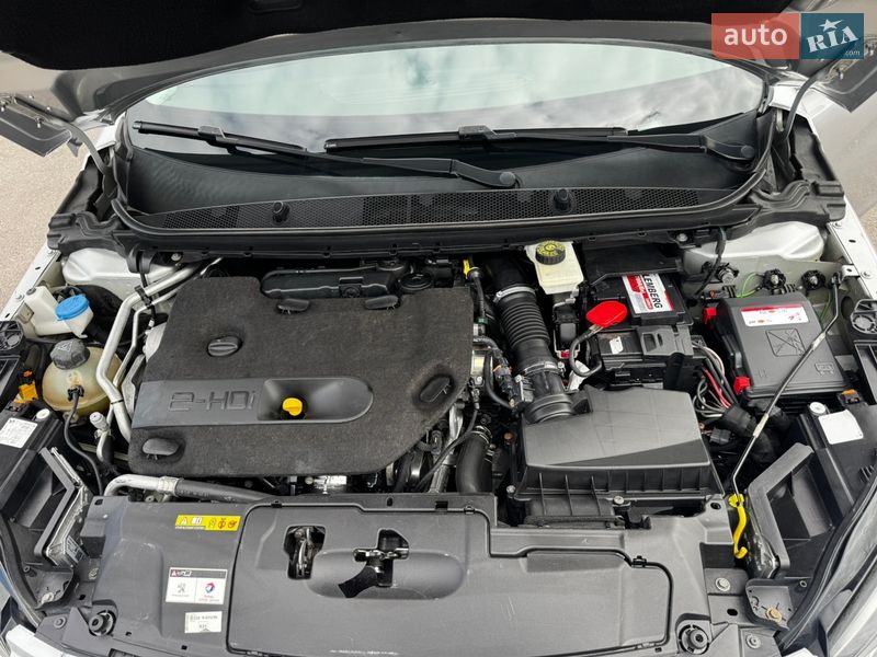 Хетчбек Peugeot 308 2014 в Дрогобичі