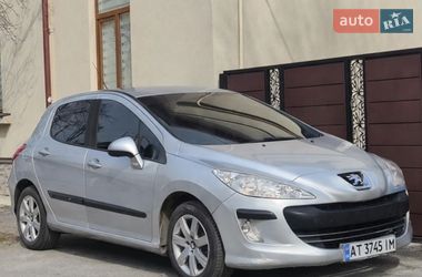 Хэтчбек Peugeot 308 2008 в Стрые