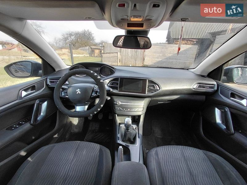 Універсал Peugeot 308 2015 в Львові