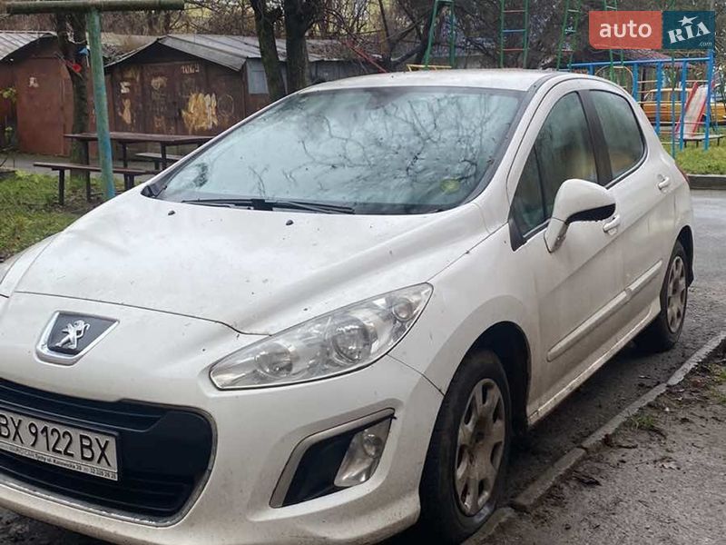 Хэтчбек Peugeot 308 2011 в Хмельницком