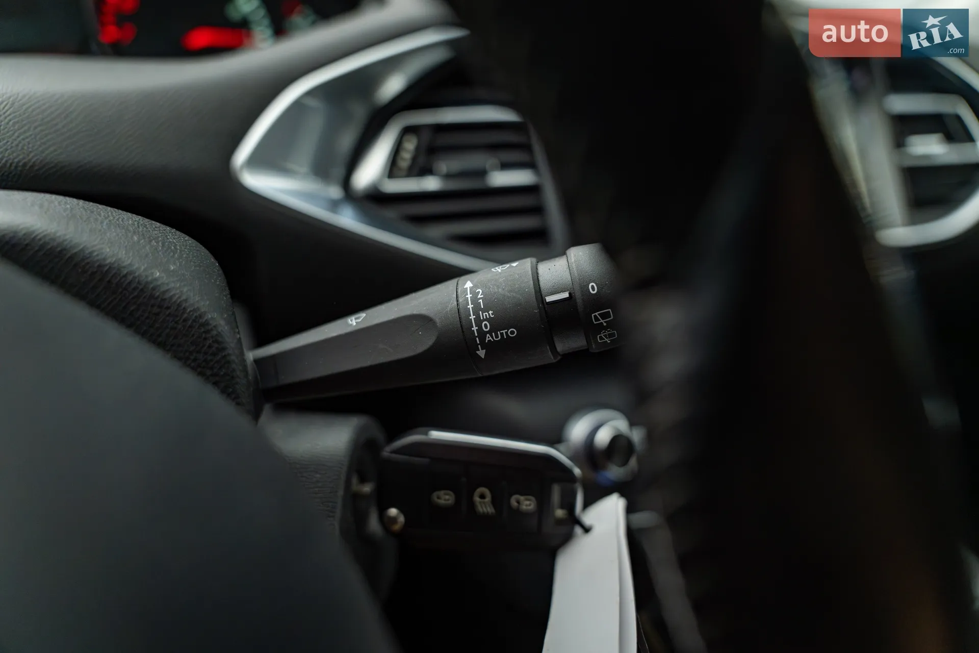 2016 Peugeot 308 - мініатюра 15