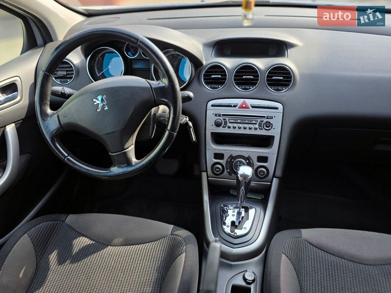 Хетчбек Peugeot 308 2010 в Києві