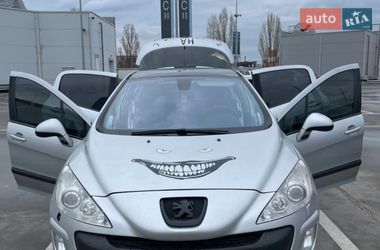 Хэтчбек Peugeot 308 2008 в Киеве