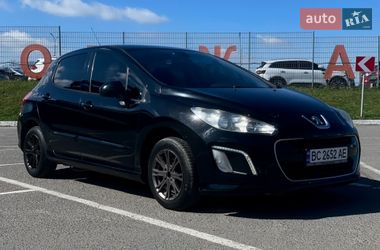Хетчбек Peugeot 308 2011 в Львові
