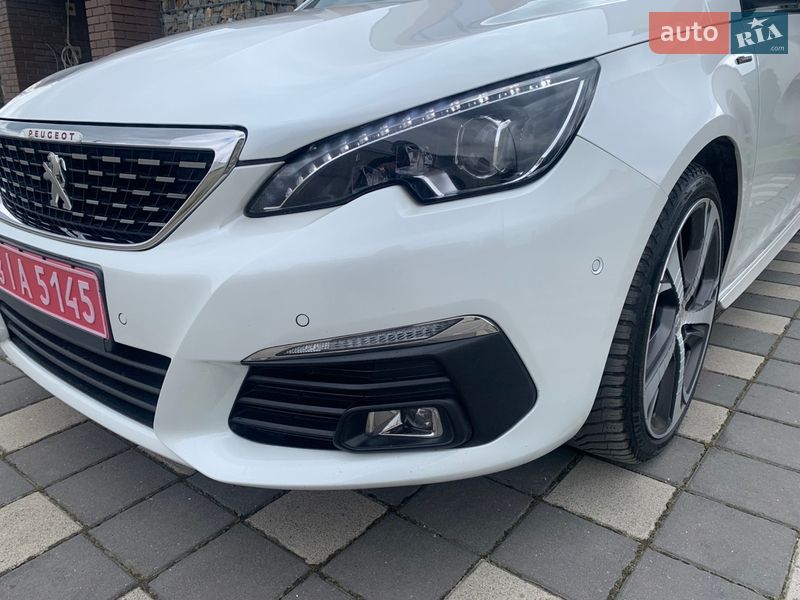 Универсал Peugeot 308 2017 в Стрые