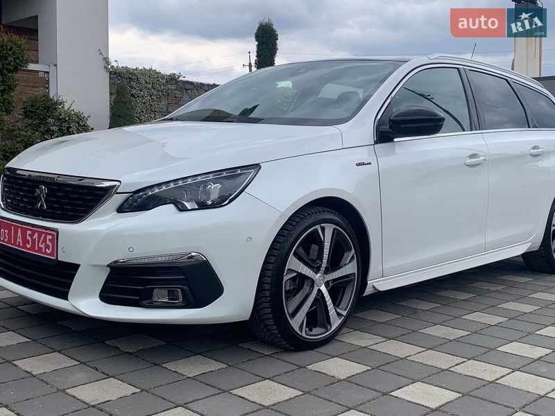 Универсал Peugeot 308 2017 в Стрые