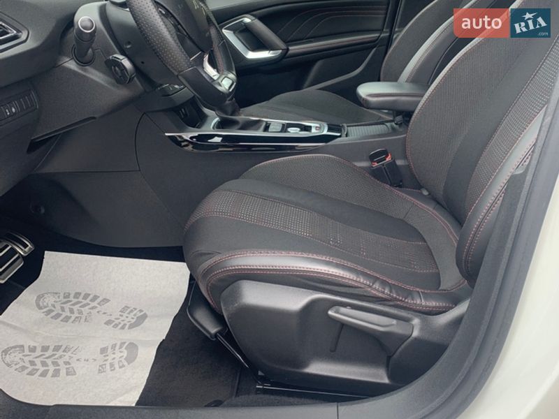 Универсал Peugeot 308 2017 в Стрые