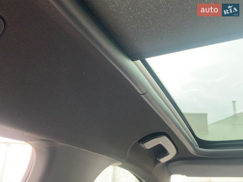 Универсал Peugeot 308 2017 в Стрые