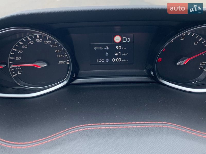 Универсал Peugeot 308 2017 в Стрые