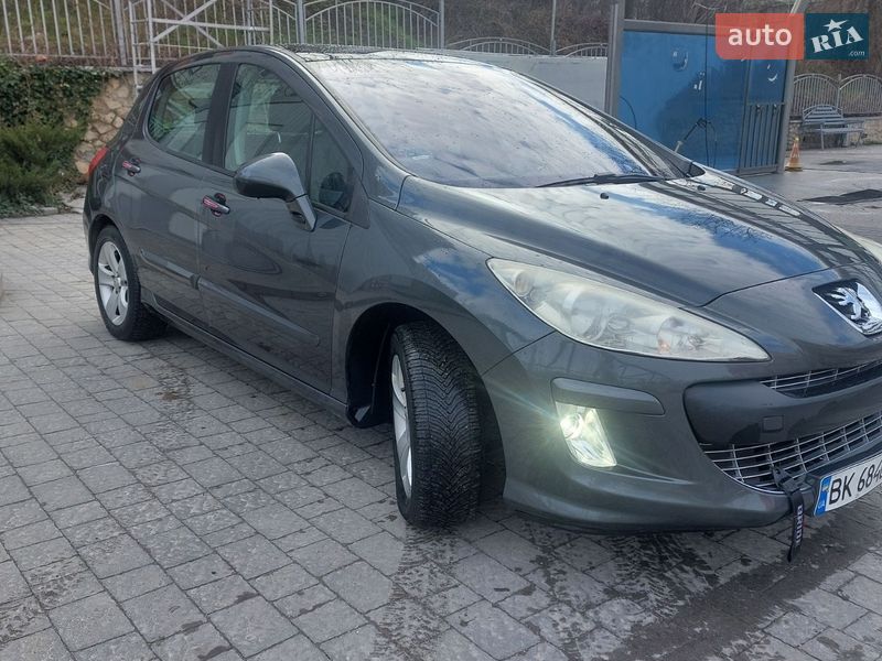 Хэтчбек Peugeot 308 2009 в Тернополе