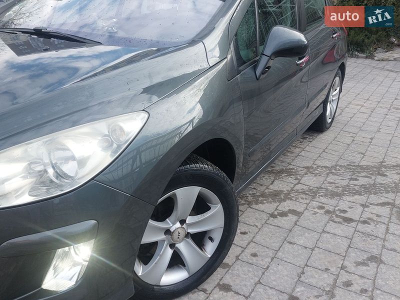 Хэтчбек Peugeot 308 2009 в Тернополе