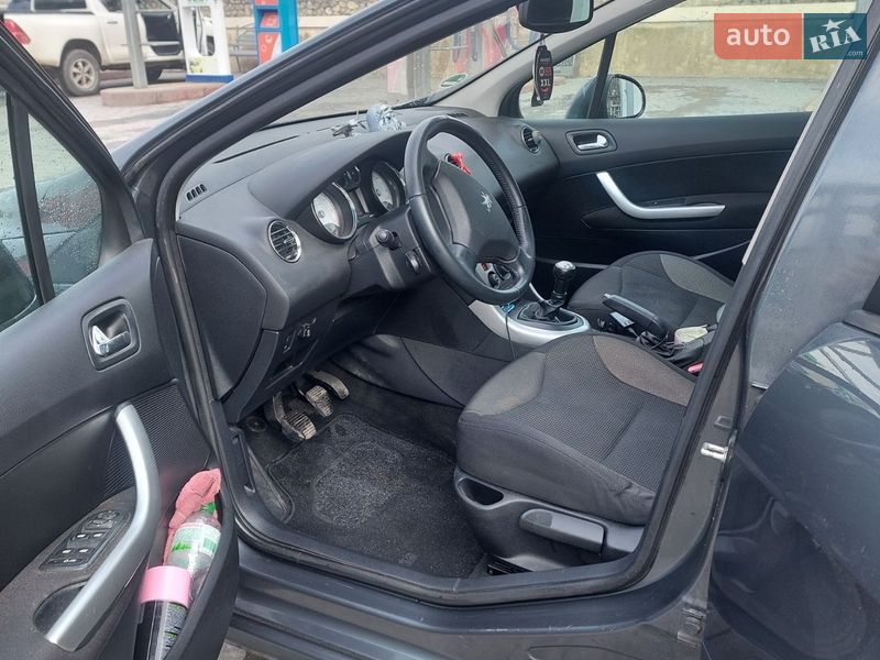 Хэтчбек Peugeot 308 2009 в Тернополе