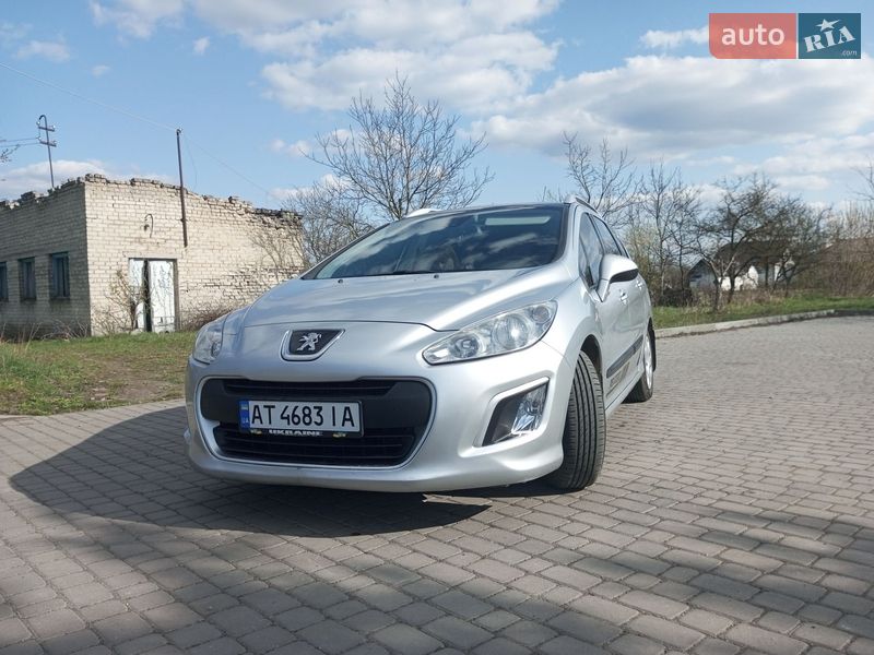 Универсал Peugeot 308 2012 в Ивано-Франковске