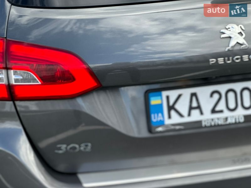 Универсал Peugeot 308 2016 в Ровно