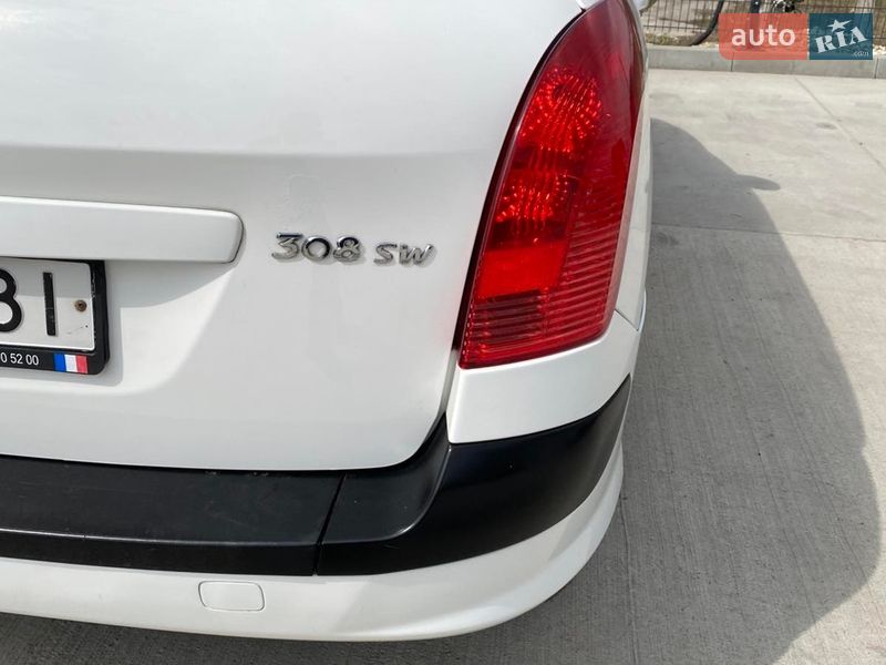 Универсал Peugeot 308 2011 в Рудки