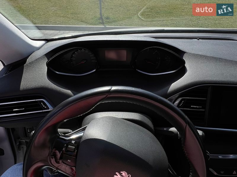 Універсал Peugeot 308 2015 в Харкові