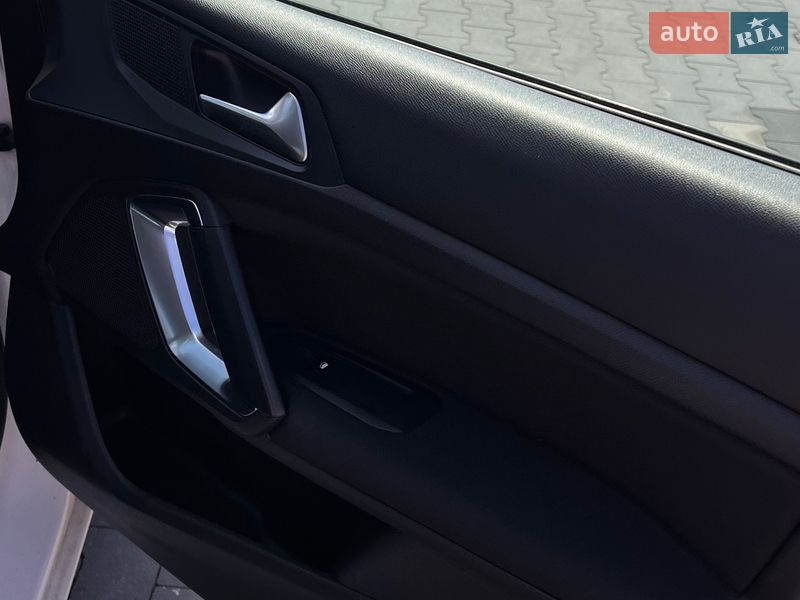 Універсал Peugeot 308 2015 в Харкові