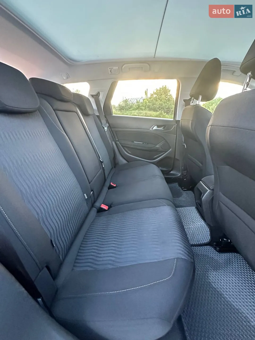 2014 Peugeot 308 - мініатюра 5
