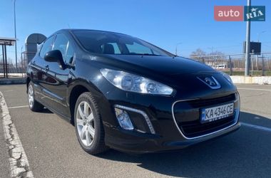 Хэтчбек Peugeot 308 2011 в Киеве