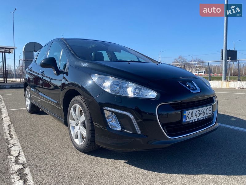 Peugeot 308 2011