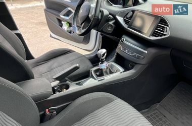Універсал Peugeot 308 2014 в Києві