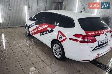 Универсал Peugeot 308 2015 в Киеве