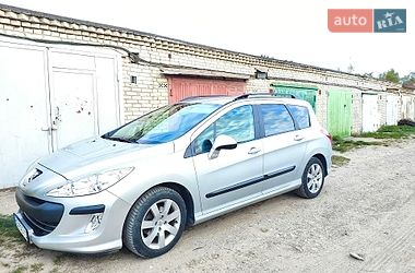 Універсал Peugeot 308 2010 в Новояворівську