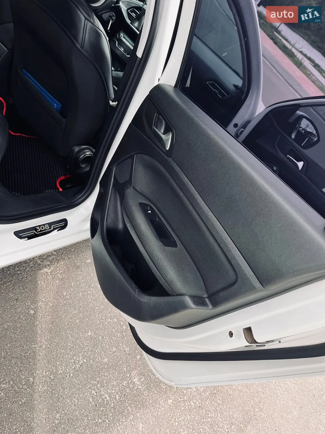 2016 Peugeot 308 - мініатюра 31